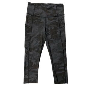 Lululemon Camo Crop Leggings Womens 6 Black Gray Running Gym Athletic Yoga